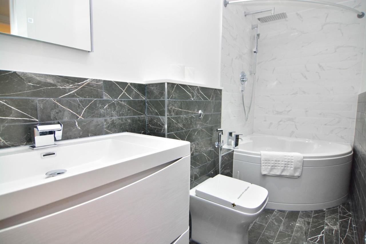 Apartment Wharf - Macarena Apartments Лондон Екстер'єр фото